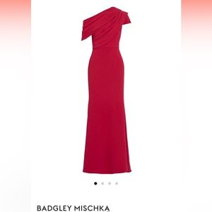 Formal BADGLEY Mischka gown!